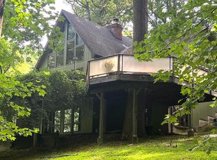 8300 Plum Creek Dr, Gaithersburg, MD 20882