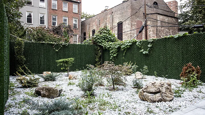 Rented by Nooklyn NYC LLC | media 12