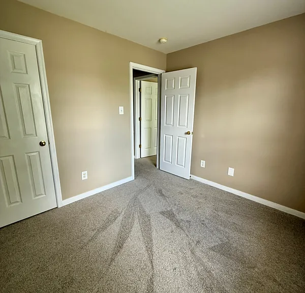 1529 Olde Sage Ct — Photo 46
