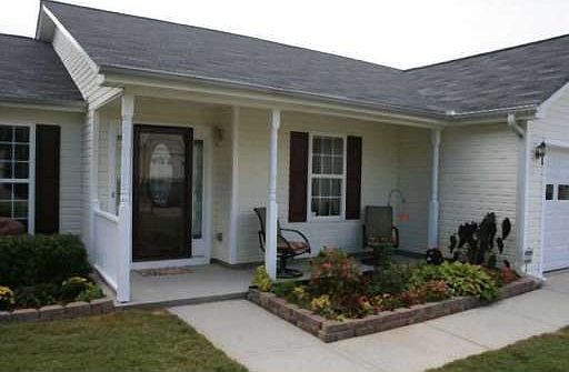 3rd image of 247 Ashland Park Ct