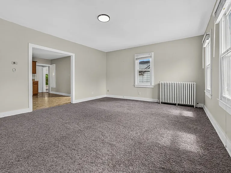 40 Brunswick Ave #2 — Photo 5