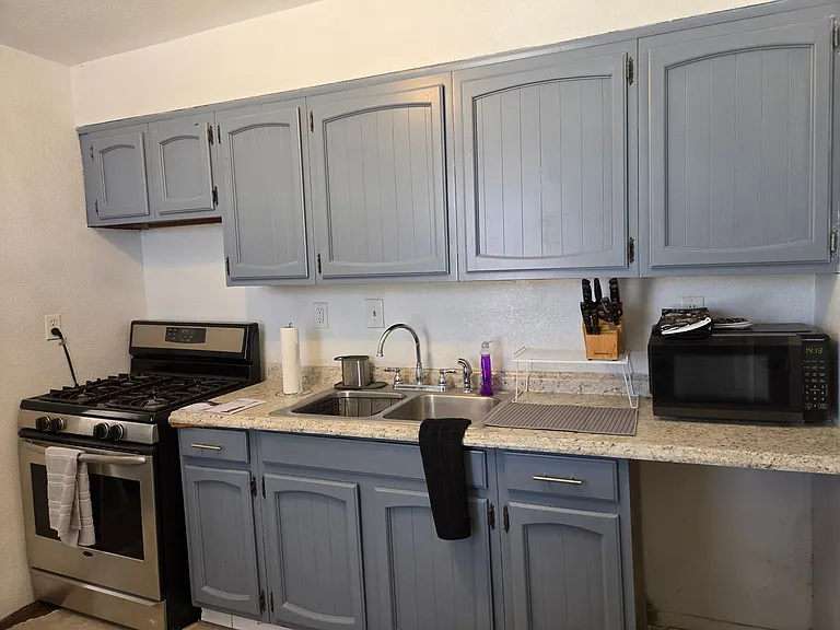 708 Monterrey St — Photo 19