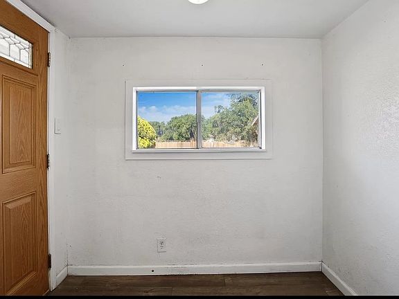 4th image of 2535 Bronzan Rd