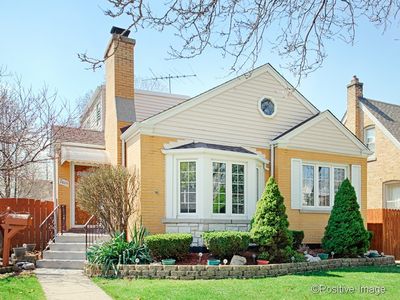 7615 W Catalpa Ave, Chicago, IL, 60656