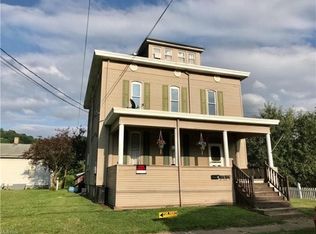 1400 Main St APT 3, Wellsburg, WV 26070