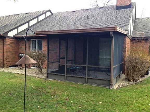 3rd image of 2300 Radcliff Village Dr SE #1