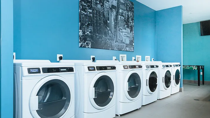 Rented by Nooklyn NYC LLC | media 30