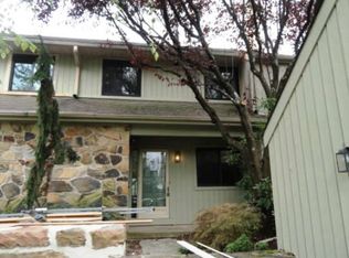 1663 Hunters Ct, Yardley, PA