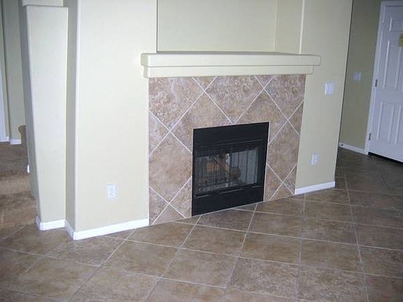 2nd image of 41718 Ambervalley Ave Unit 4