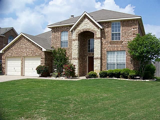 1st image of 2113 Sandhurst Dr