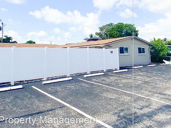 2nd image of 60 NW 39th St #3
