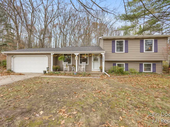 6039 Buttonwood Ct SE, Ada, MI 49301