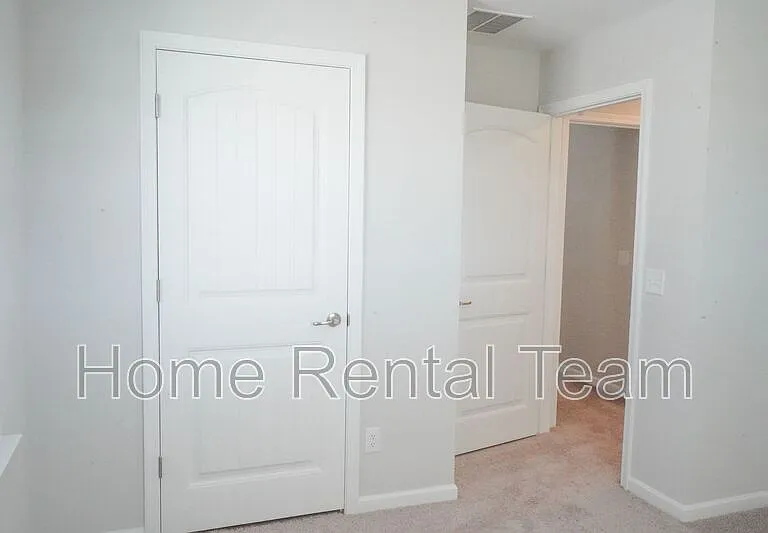 142 Brookline Dr — Photo 41