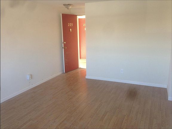 4th image of 4049 W Pine Blvd APT 209