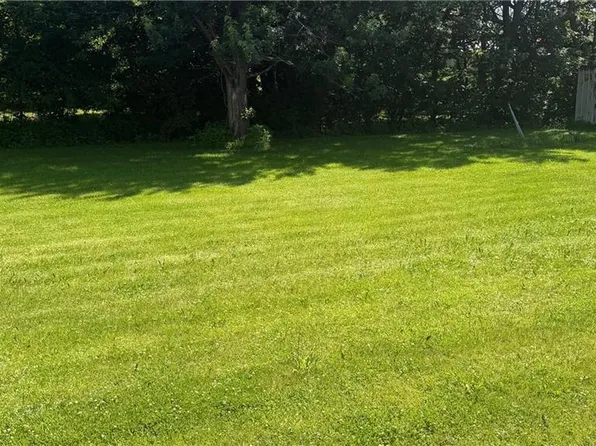 248 E Emma St, Osborn, MO 64474