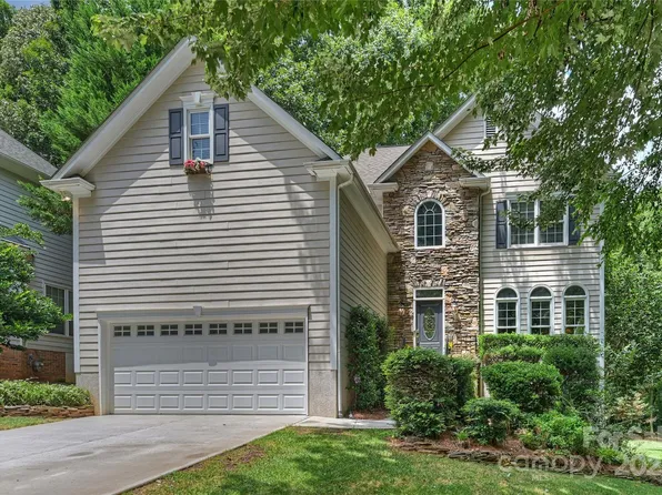 8917 New Oak Ln, Huntersville, NC 28078