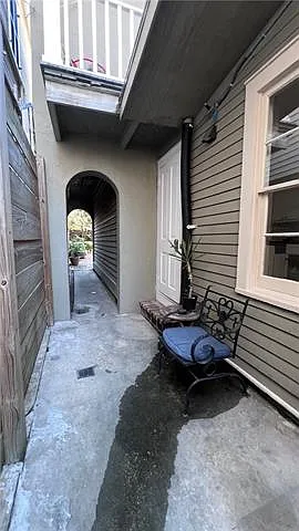 Studio, 1.0 bath, 385 sqft, $1,300 — Photo 2