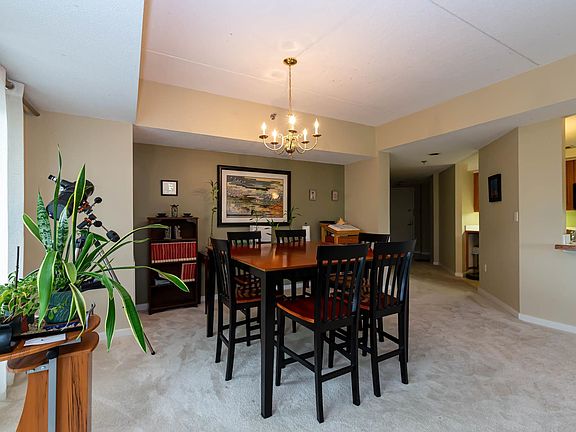 4th image of 10 Mountain Laurels Dr APT 407