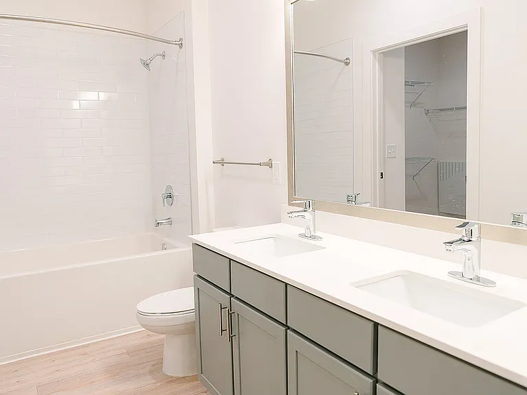 Welcome to the Residences at Sawmill - Luxury Apartment Homes Now Leasing in Summerville