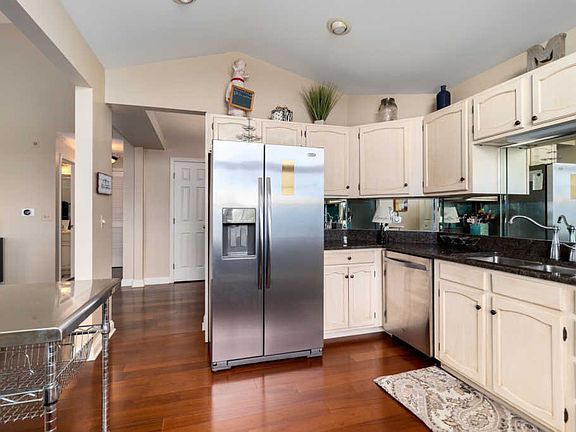 3rd image of 1536 Aberdeen Ct #1536