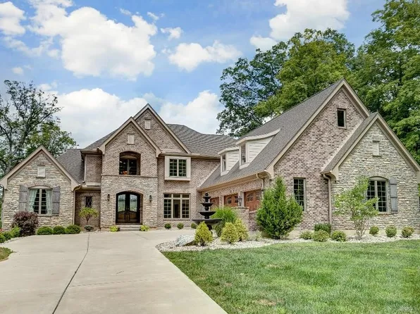 3250 Covered Wagon Estates Ln, Hamilton, OH 45013