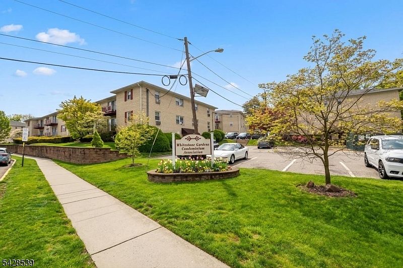 1st image of 380 Hoover Ave #156