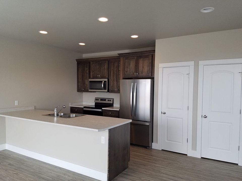 1st image of 203 13th St Unit C