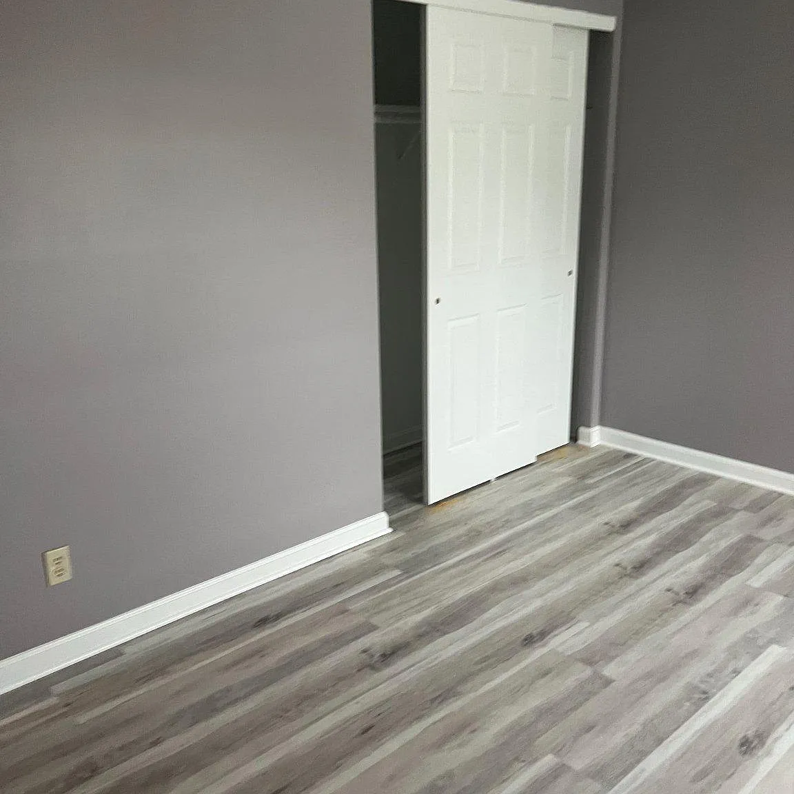 3 bed, 1.0 bath, 1152 sqft, $2,000 — Photo 4
