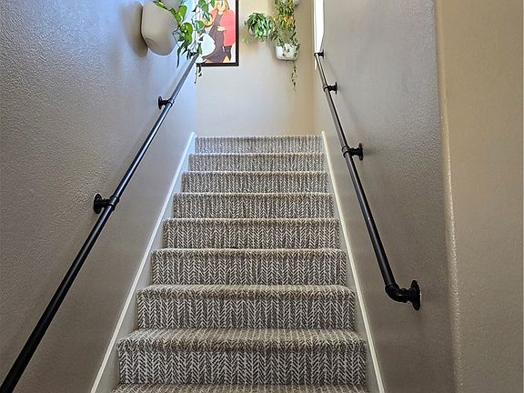 3rd image of 6631 Laurelton Ln Unit 204