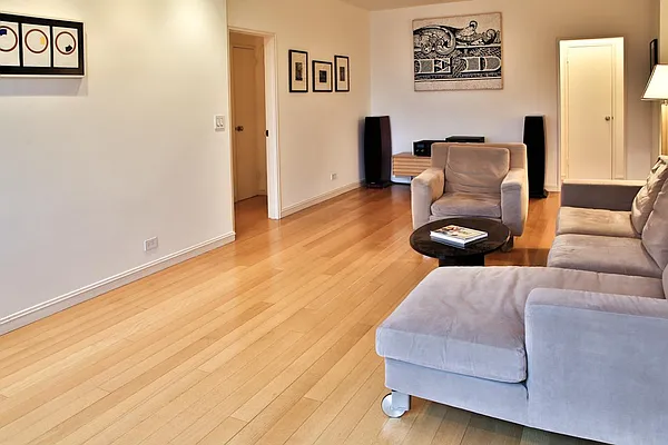 Sold by Real Direct | media 4