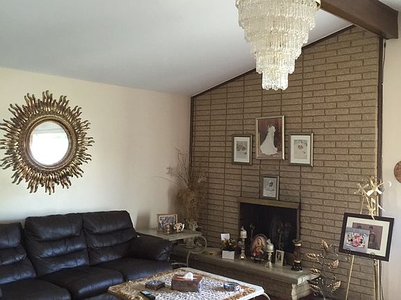 vaulted ceilings 