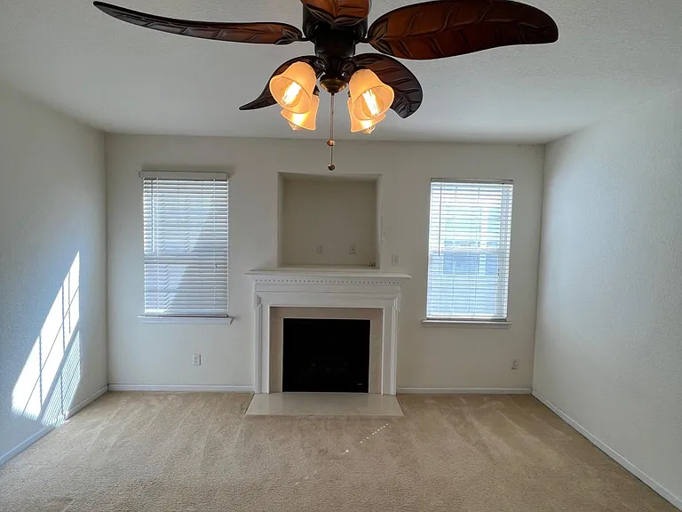 3933 Runey Dr — Photo 29