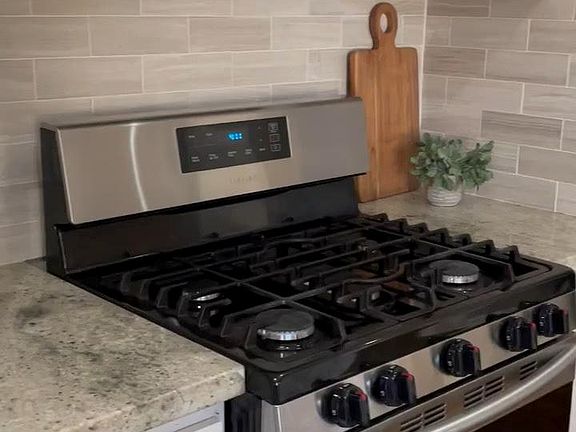 4th image of 7779 Pine Center Dr