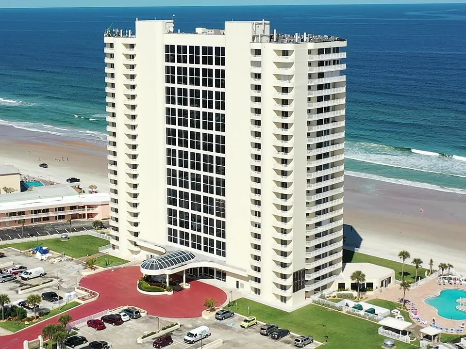 2545 S Atlantic Ave #803