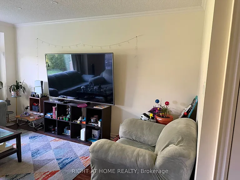 18 Goodfellow St — Photo 8