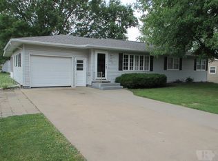 703 E Laurel Dr, Mount Pleasant, IA 52641
