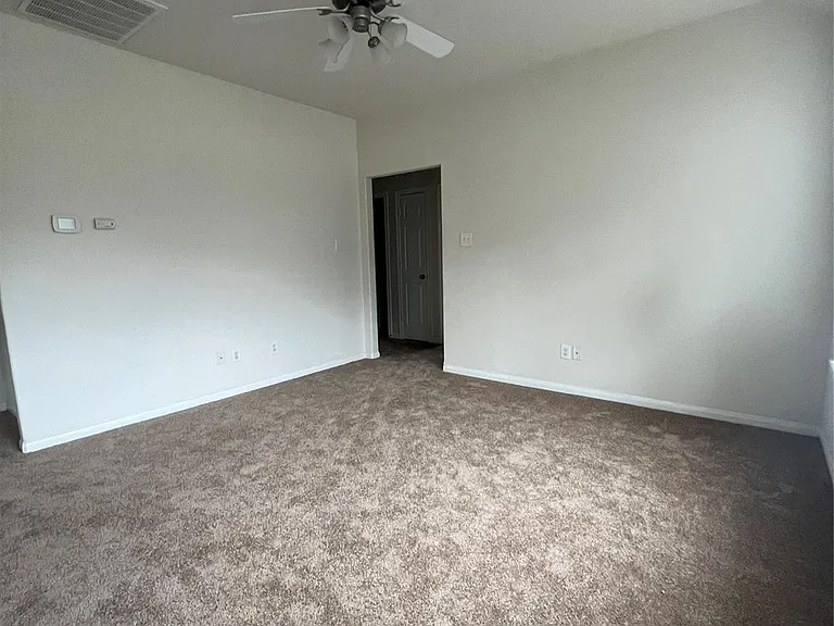 43 Nestlewood Pl — Photo 6