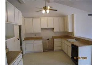 1st image of 2631 Avalon Ave