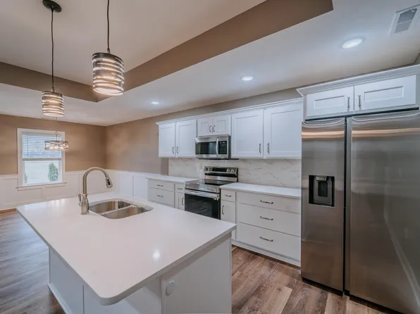 4518 Ridgewood Rd E, Springfield, OH 45503