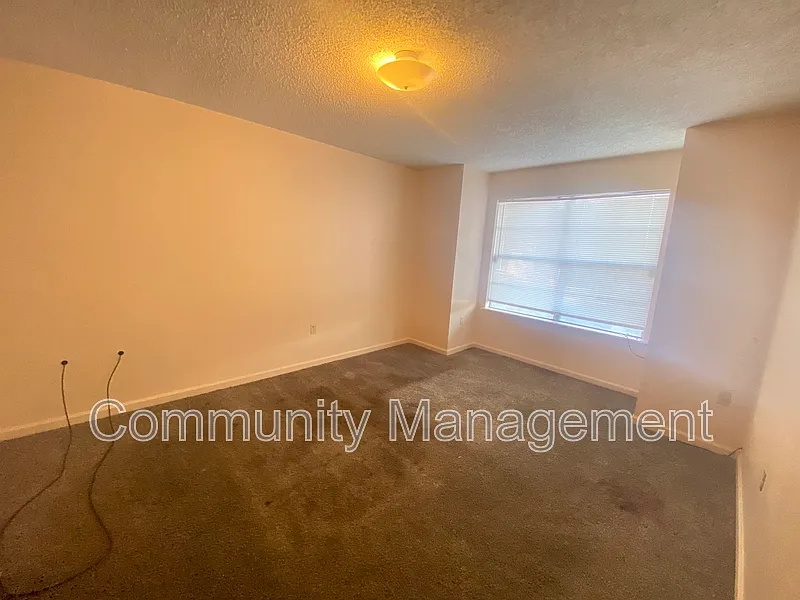 2 bed, 2.0 bath, $750 — Photo 3
