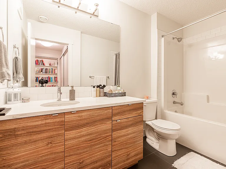 426 Allard Blvd SW — Photo 17
