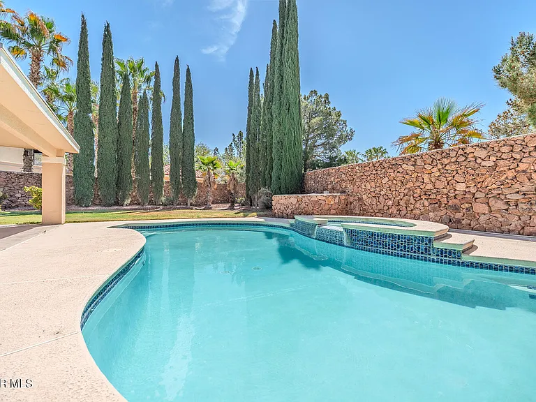 2066 Paseo Del Prado Dr — Photo 45