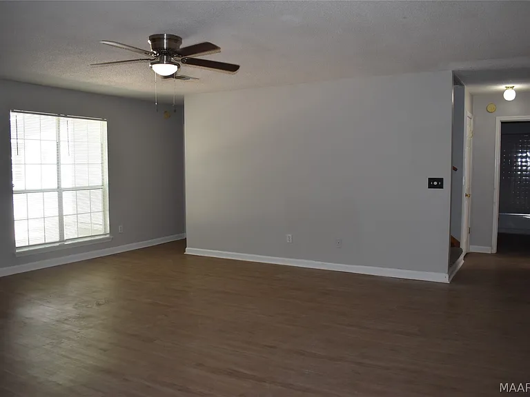 3001 Sutton Dr — Photo 3