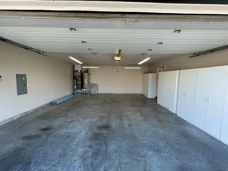 609 S Harborview St — Photo 27