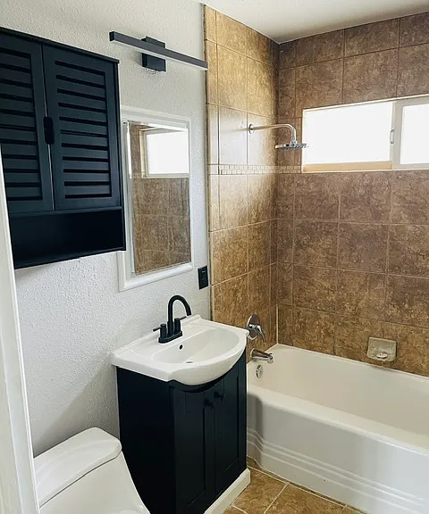 933 Lassen St #933 — Photo 12
