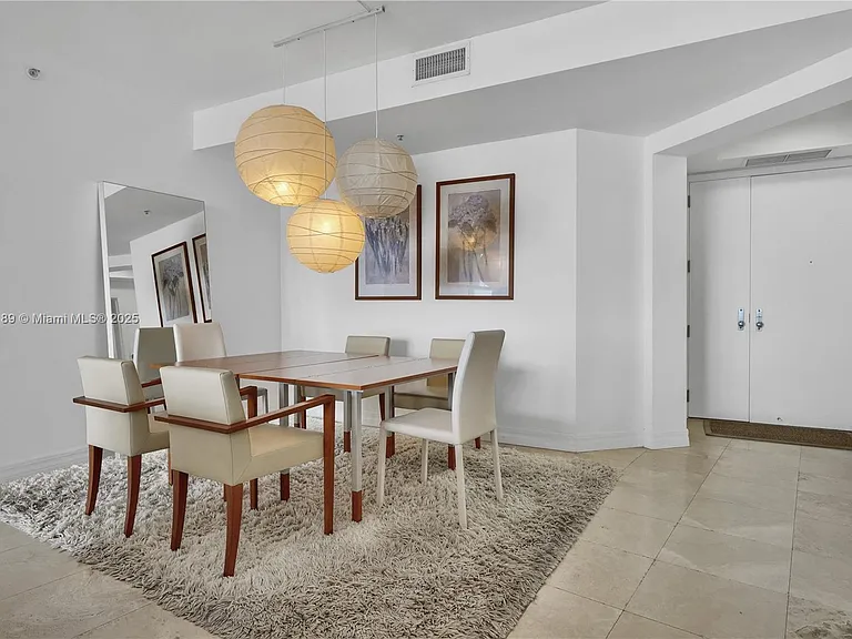 808 Brickell Key Dr #2506 — Photo 7