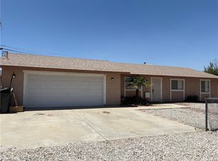 13508 Mohawk Rd, Apple Valley, CA 92308