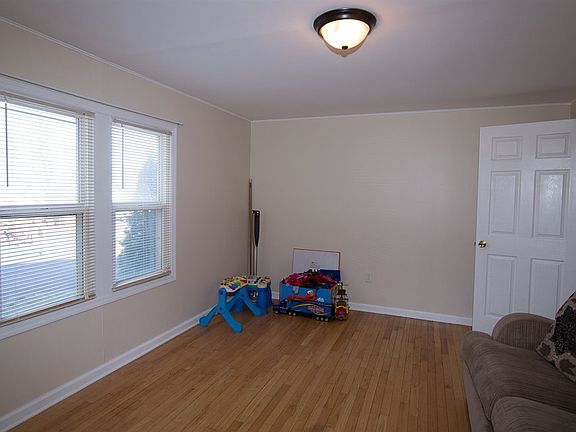 3rd image of 5 New Scotland Ave