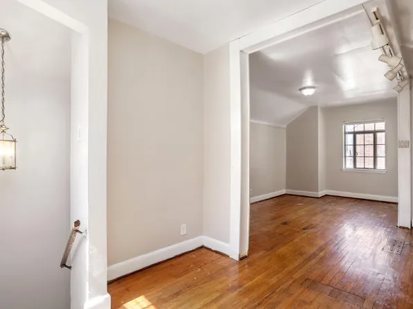 6143 Harvard Rd, Detroit, MI 48224