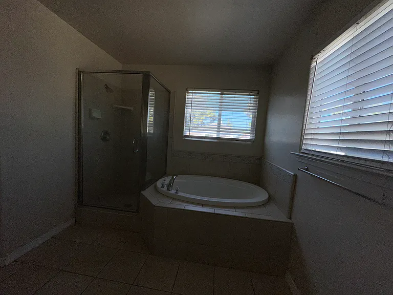 11202 Vista Ridge Dr — Photo 17